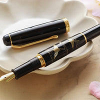 呉竹 夢銀河近代蒔絵 - 鶴寿 Fountain Pen - Wancher ワンチャー