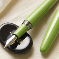 京都漆 かさね色・ 卯の花(うのはな) Fountain Pen - Wancher ワンチャー