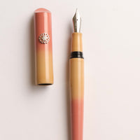 輪島漆・朱鷺色(ときいろ)ぼかし Fountain Pen - Wancher ワンチャー