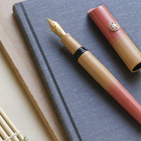 輪島漆・朱鷺色(ときいろ)ぼかし Fountain Pen - Wancher ワンチャー