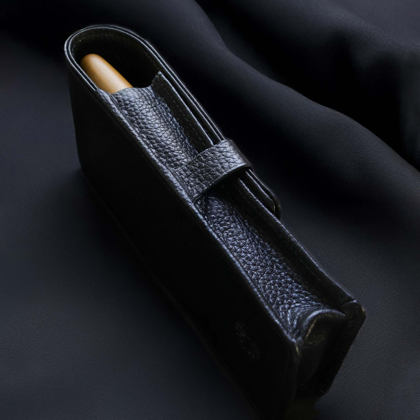 im product レザー ハンドバッグ &黒 ペンケース im product レザー ハンドバッグ &黒 ペンケース - メルカリ