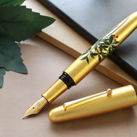 廣田漆 金箔蒔絵・万両 Fountain Pen - Wancher ワンチャー