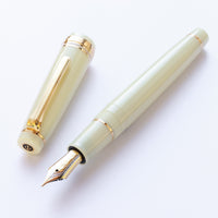 プロフェッショナルギア21金・アイボリー Fountain Pen - Wancher ワンチャー