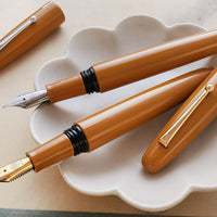 誠漆・黄 Fountain Pen - Wancher ワンチャー