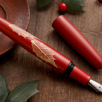 季映万年筆・朱漆・ひいらぎ Fountain Pen - Wancher ワンチャー