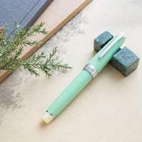 ジェード・翡翠 万年筆 Fountain Pen - Wancher ワンチャー