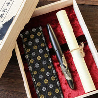 季映万年筆・黒漆・ひいらぎ Fountain Pen - Wancher ワンチャー