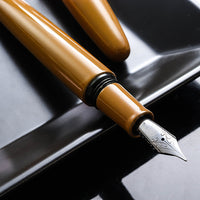 誠漆・黄 Fountain Pen - Wancher ワンチャー