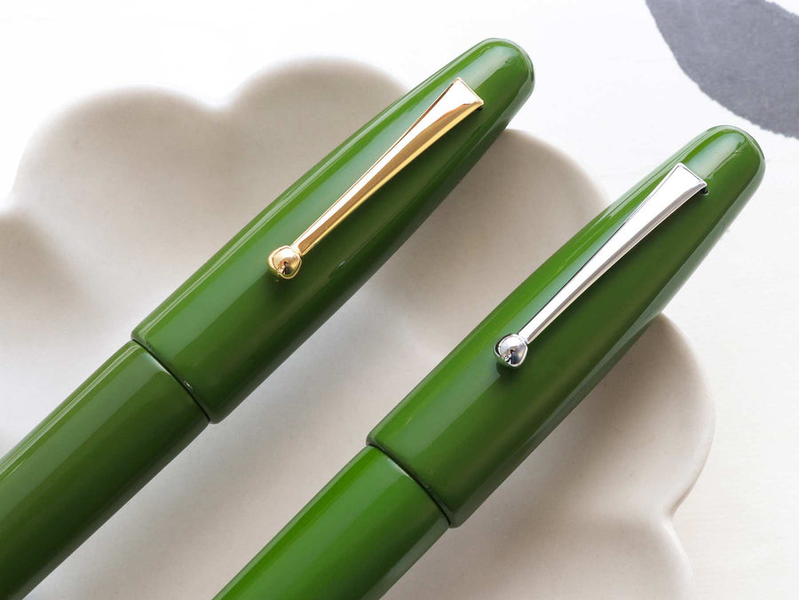 漆塗　花草蒔絵　万年筆　ボールペン　2点まとめて　V　9024 WANCHER Dream Pen ワンチャー 夢万年筆 誠漆・鶯色 ・日本の漆万年筆