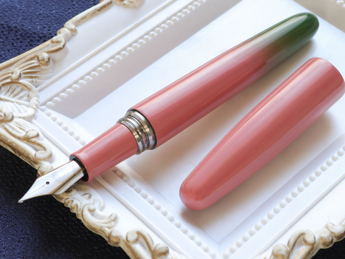 暈し塗り・蕾 - TSUBOMI