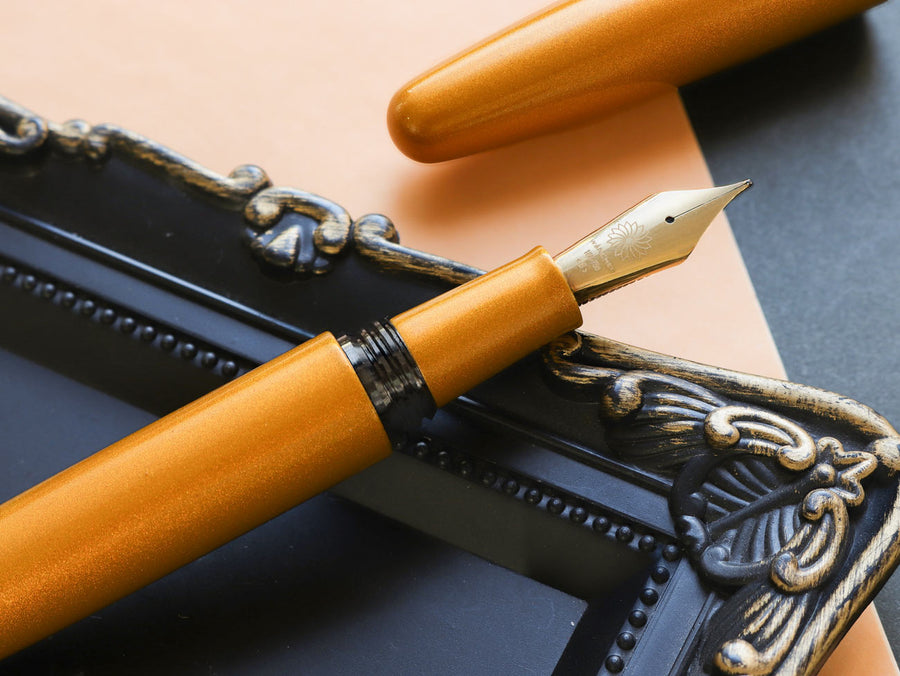 会津漆・メタリック梨子地 Fountain Pen - Wancher ワンチャー