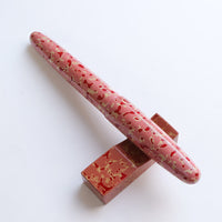 津軽漆ペン枕・紅梅色