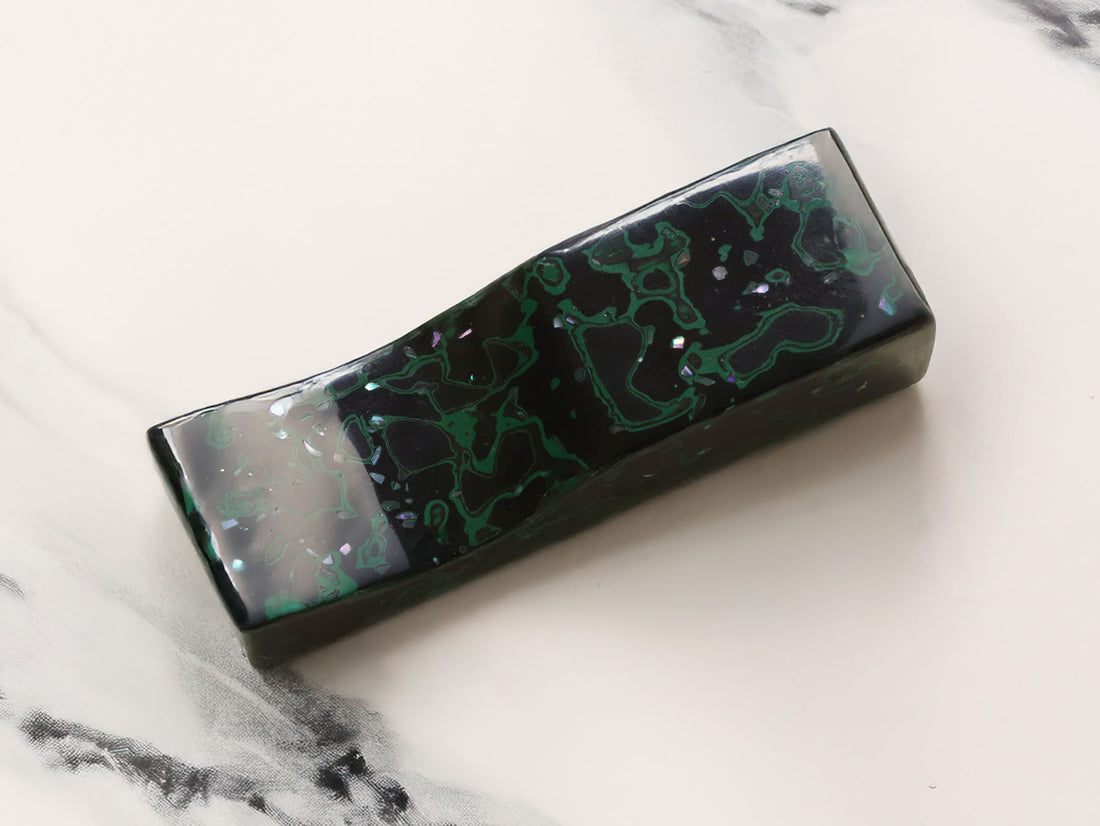 津軽漆ペン枕・緑上げ 螺鈿