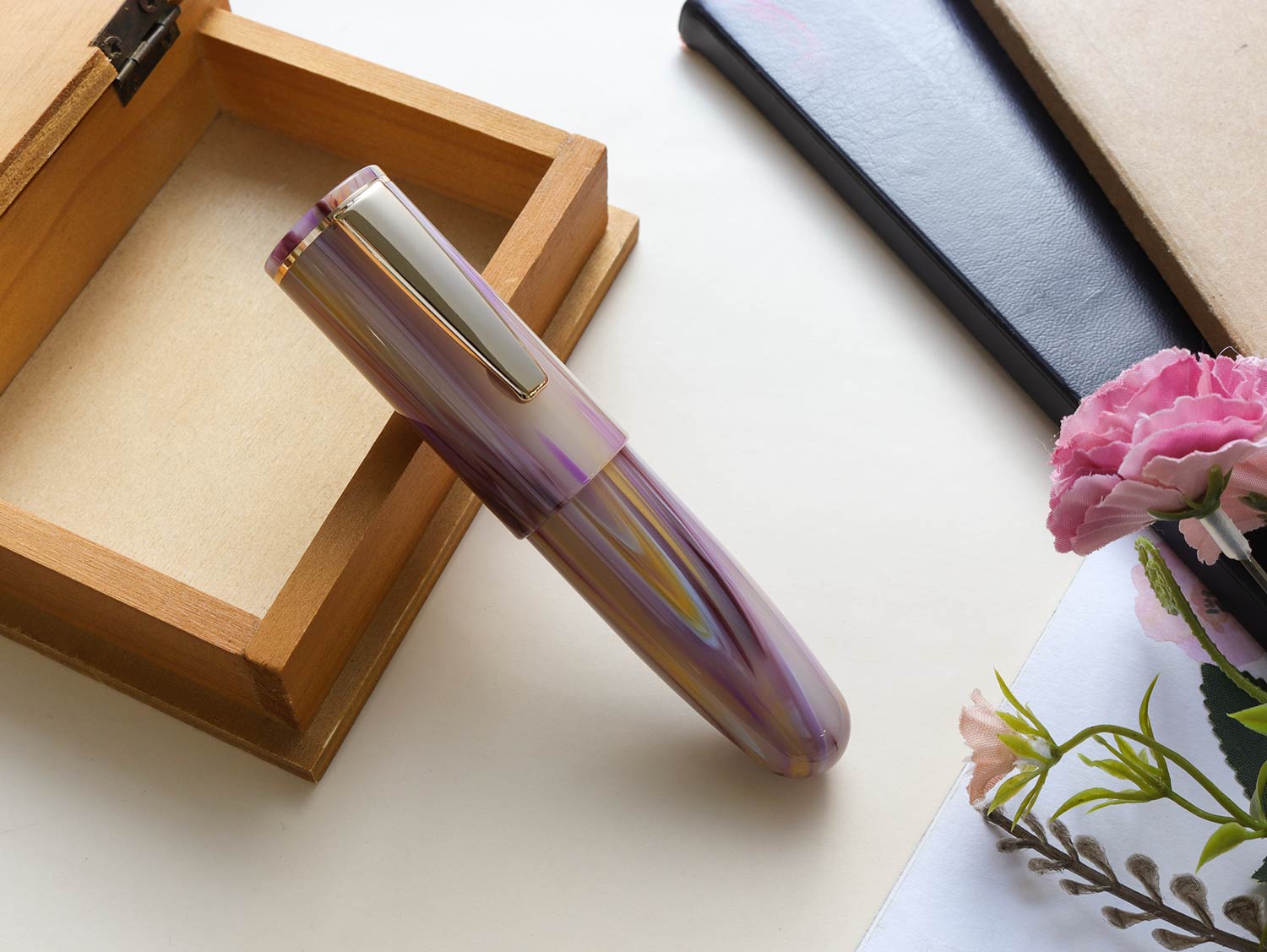 PoChaCo・ミルキーマーブル Fountain Pen - Wancher ワンチャー