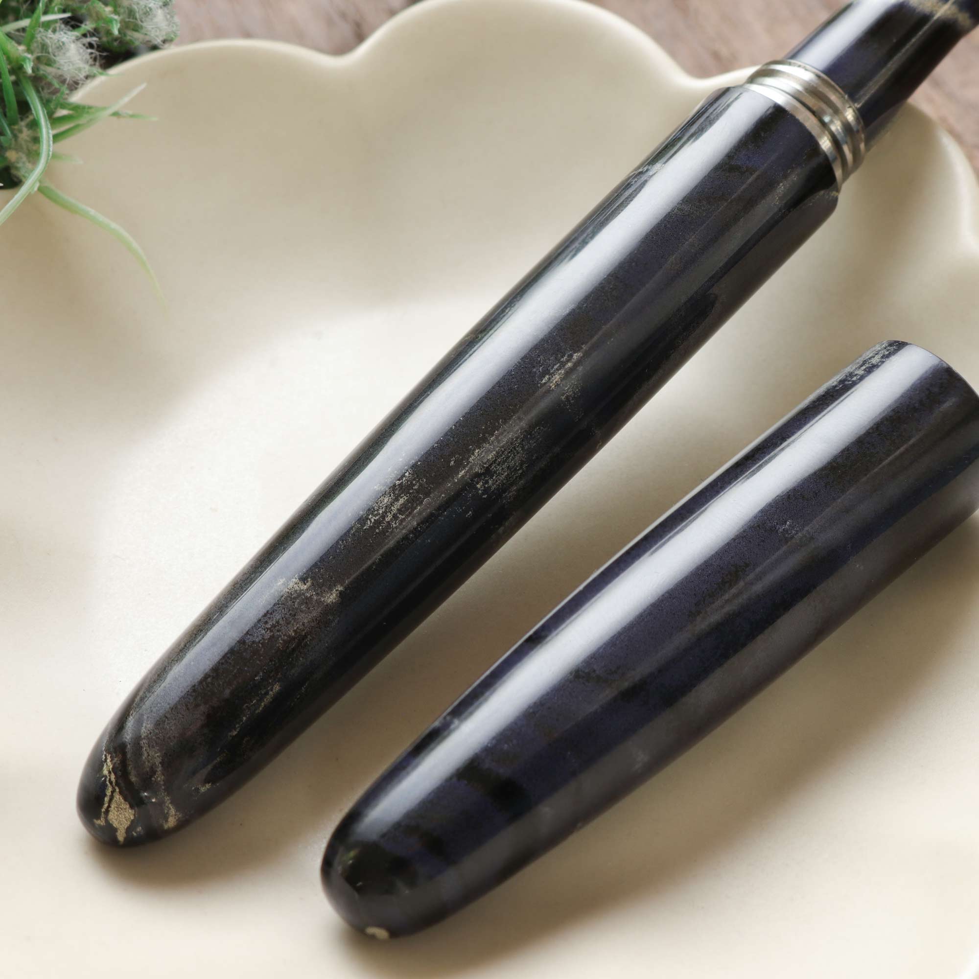 誠エボナイト・マーブルパープルグレー Fountain Pen - Wancher ワンチャー