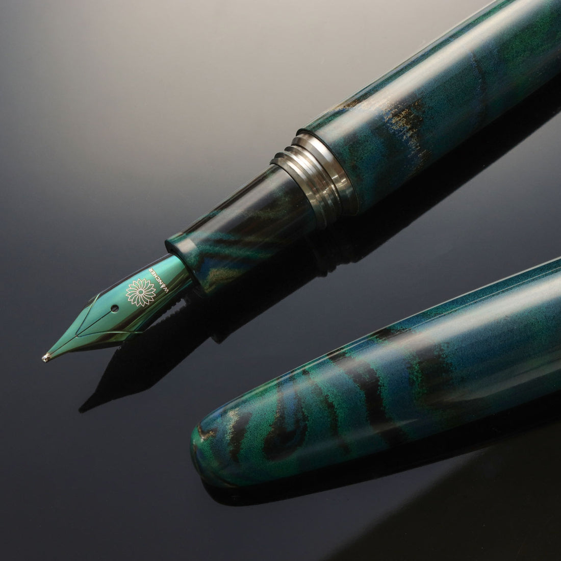 誠エボナイト・マーブルグリーン Fountain Pen | ワンチャーペン Wancher