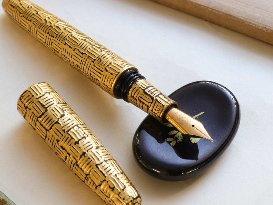 Wancher-Dream-Pen-Hirota-Urushi-Tsuishitsu-kiniro-I-Fountain-pen