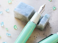 ジェード・翡翠 万年筆・ぺん枕セット Fountain Pen - Wancher ワンチャー