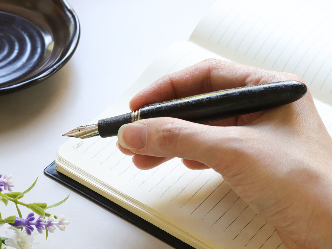 大分漆・黒燦 - KUROZAN - Fountain Pen - Wancher ワンチャー