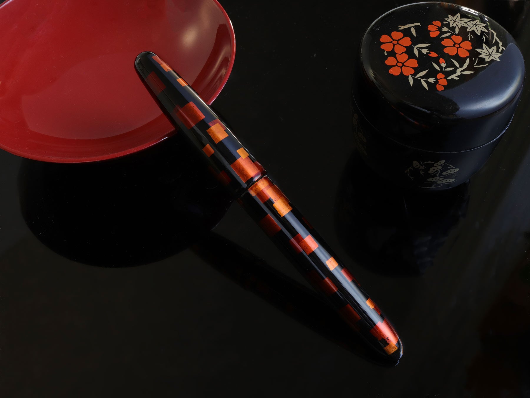 八雲塗 白檀・八重 Fountain Pen - Wancher ワンチャー