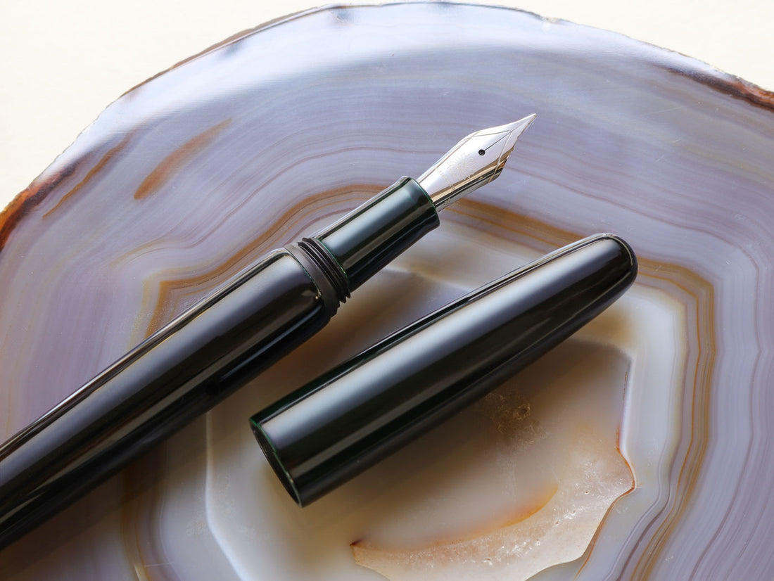 会津漆・玉虫塗・緑 Fountain Pen - Wancher ワンチャー
