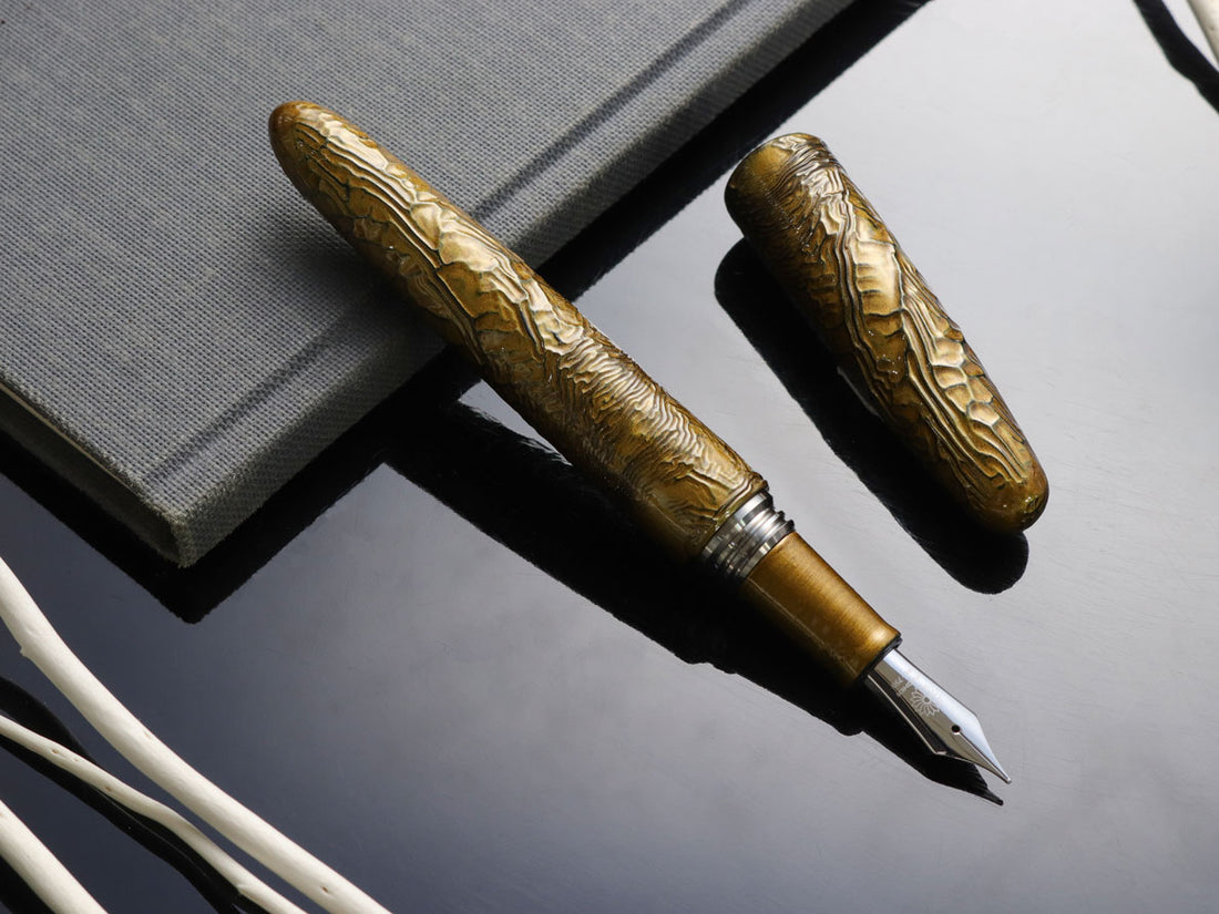 八雲塗 ちぢみ ・ にしきへび Fountain Pen - Wancher ワンチャー
