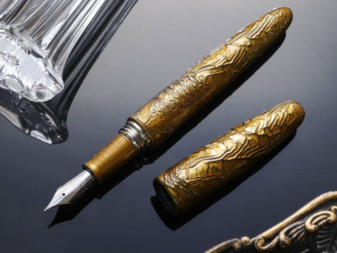 八雲塗 ちぢみ ・ にしきへび Fountain Pen - Wancher ワンチャー