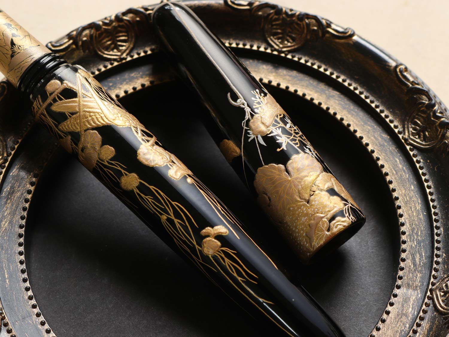 高蒔絵・花草蟷螂 Fountain Pen | ワンチャーペン Wancher