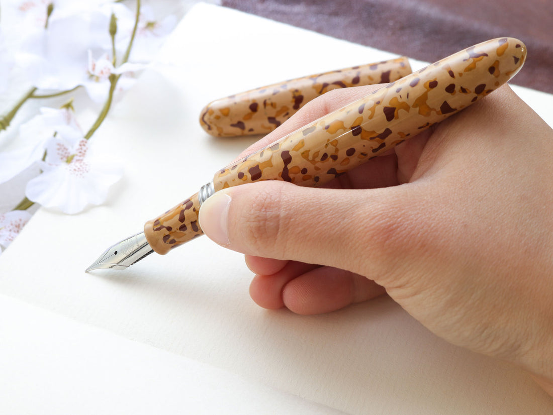 ドリームペン・津軽漆・杏子 Fountain Pen - Wancher ワンチャー