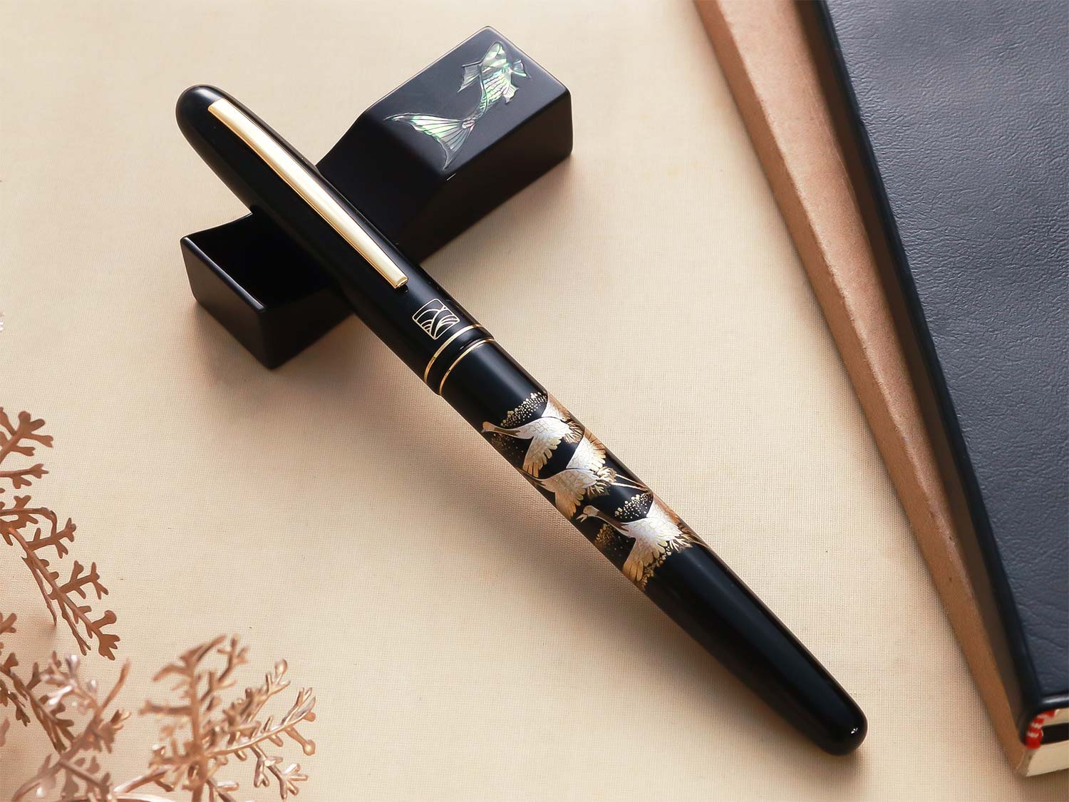 呉竹近代蒔絵万年筆 - 鶴寿千歳 Fountain Pen - Wancher ワンチャー