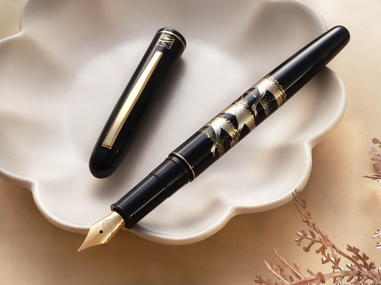 呉竹近代蒔絵万年筆 - 鶴寿千歳 Fountain Pen - Wancher ワンチャー