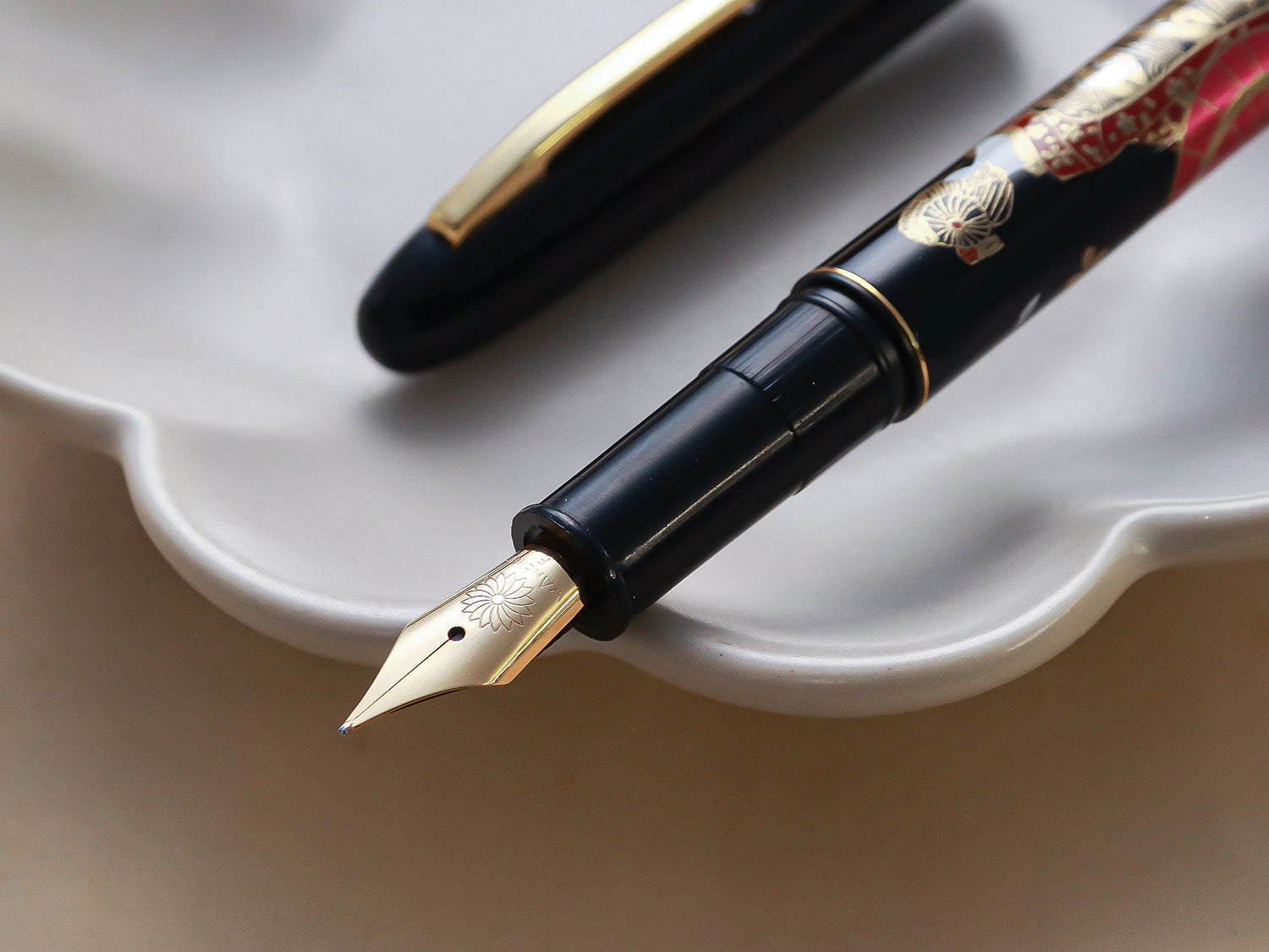 呉竹近代蒔絵万年筆- 華舞妓 Fountain Pen - Wancher ワンチャー