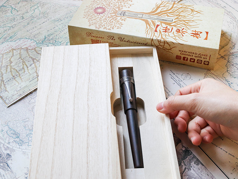 世界樹・黒檀 Fountain Pen | ワンチャーペン Wancher
