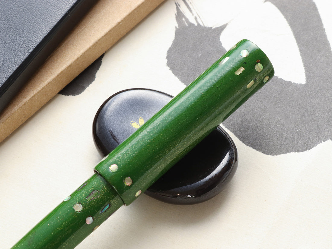 ソンマイ・ベトナム螺鈿・緑・氷雨 Fountain Pen - Wancher ワンチャー