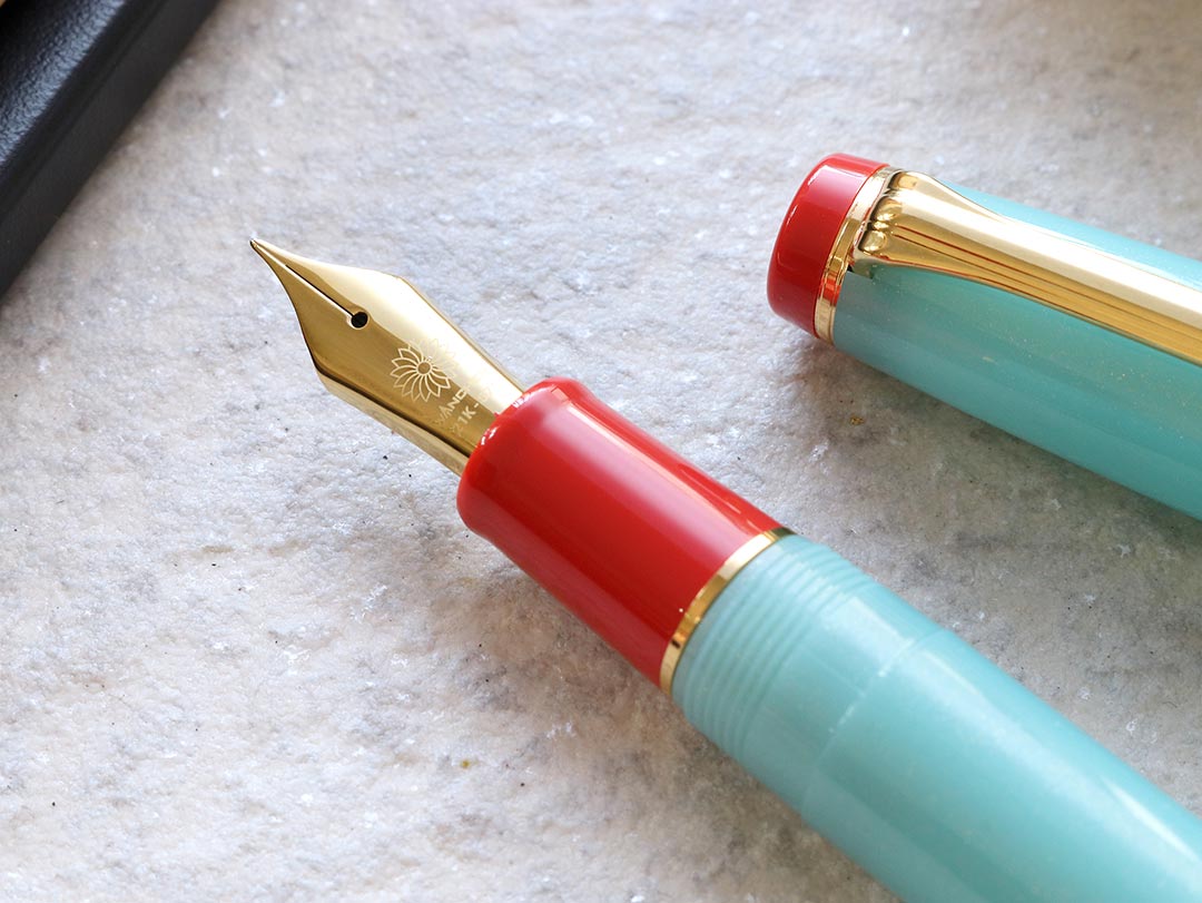 WANCHER ワンチャー 伊万里 万年筆 Imari Fountain Pen Inspired by