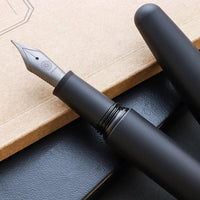 ドリームペン　チタン　ブラック Fountain Pen - Wancher ワンチャー